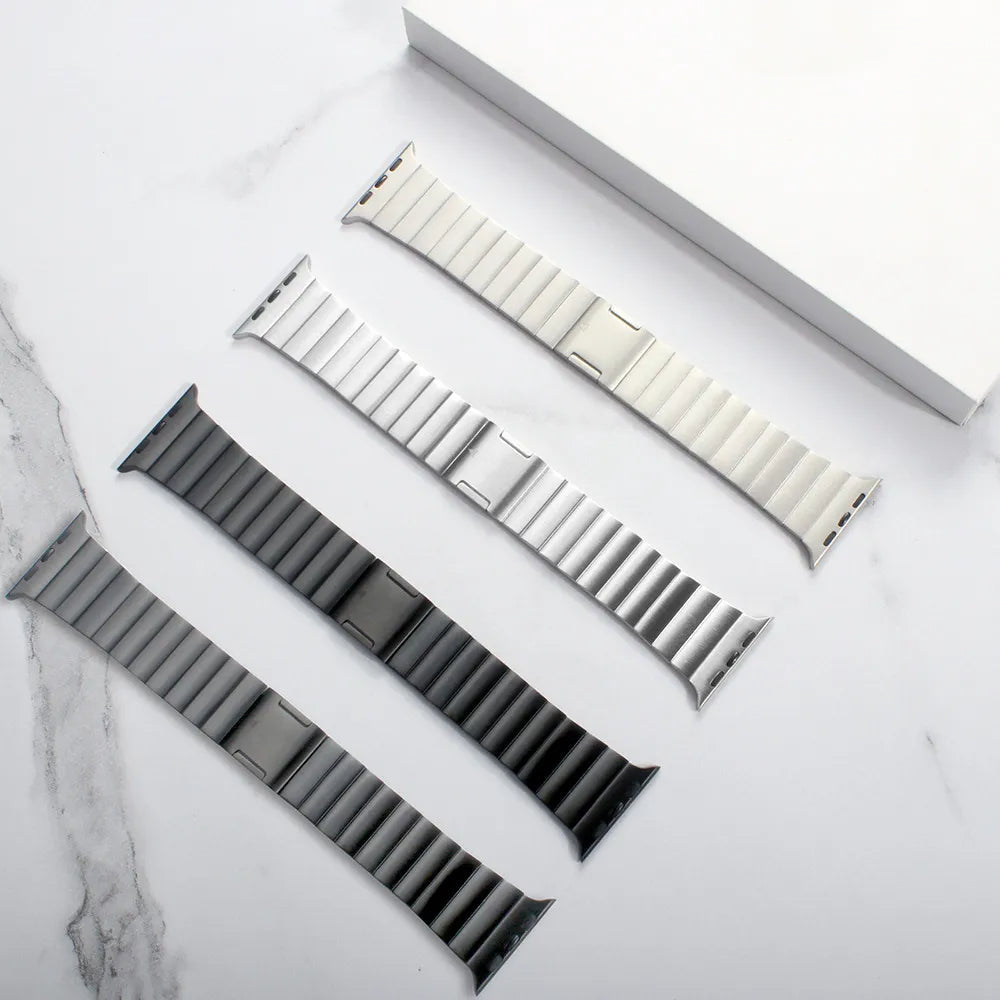 Black Magnetic Lock Straps By Shopyholy For iWatch