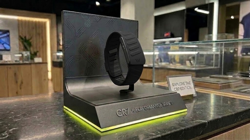 Black B Luxury Sports Flex Silicone CR7 Edition Whoop Band Compatible For WHOOP 5.0 MG PEAK