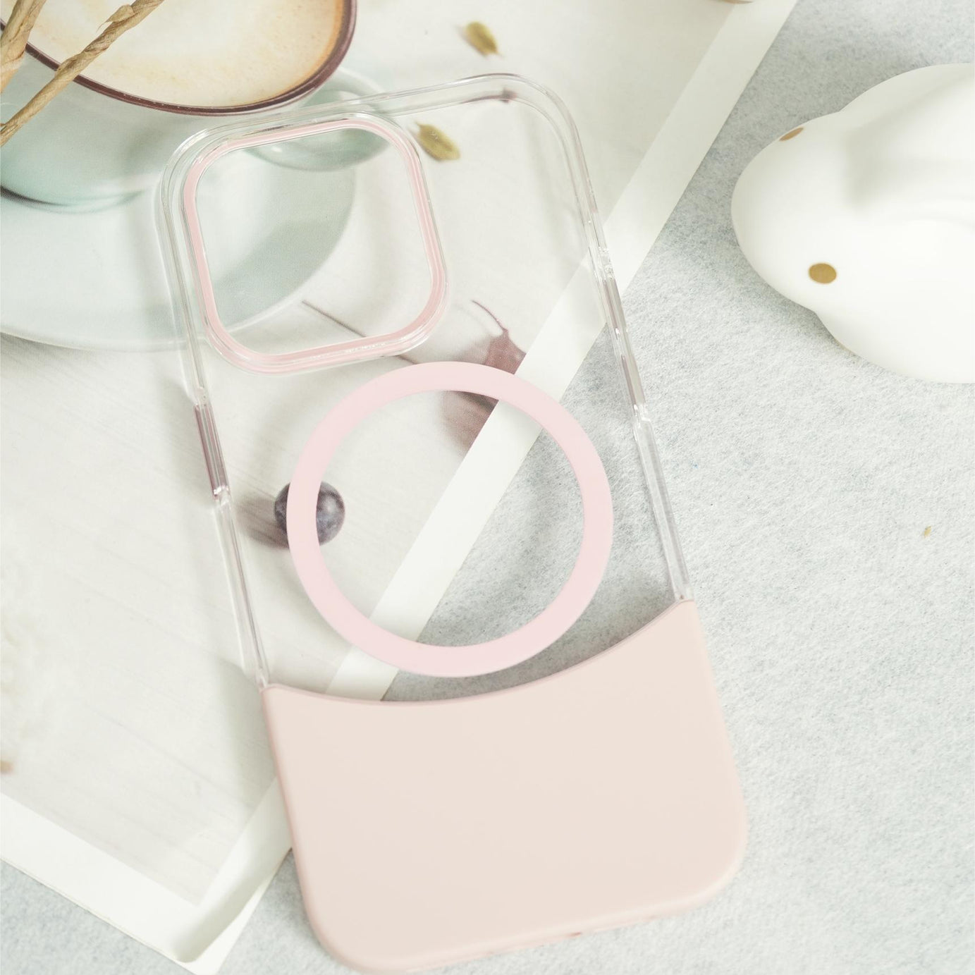 Premium Magnetic Clear Case with Magsafe for iPhone 16 Seires